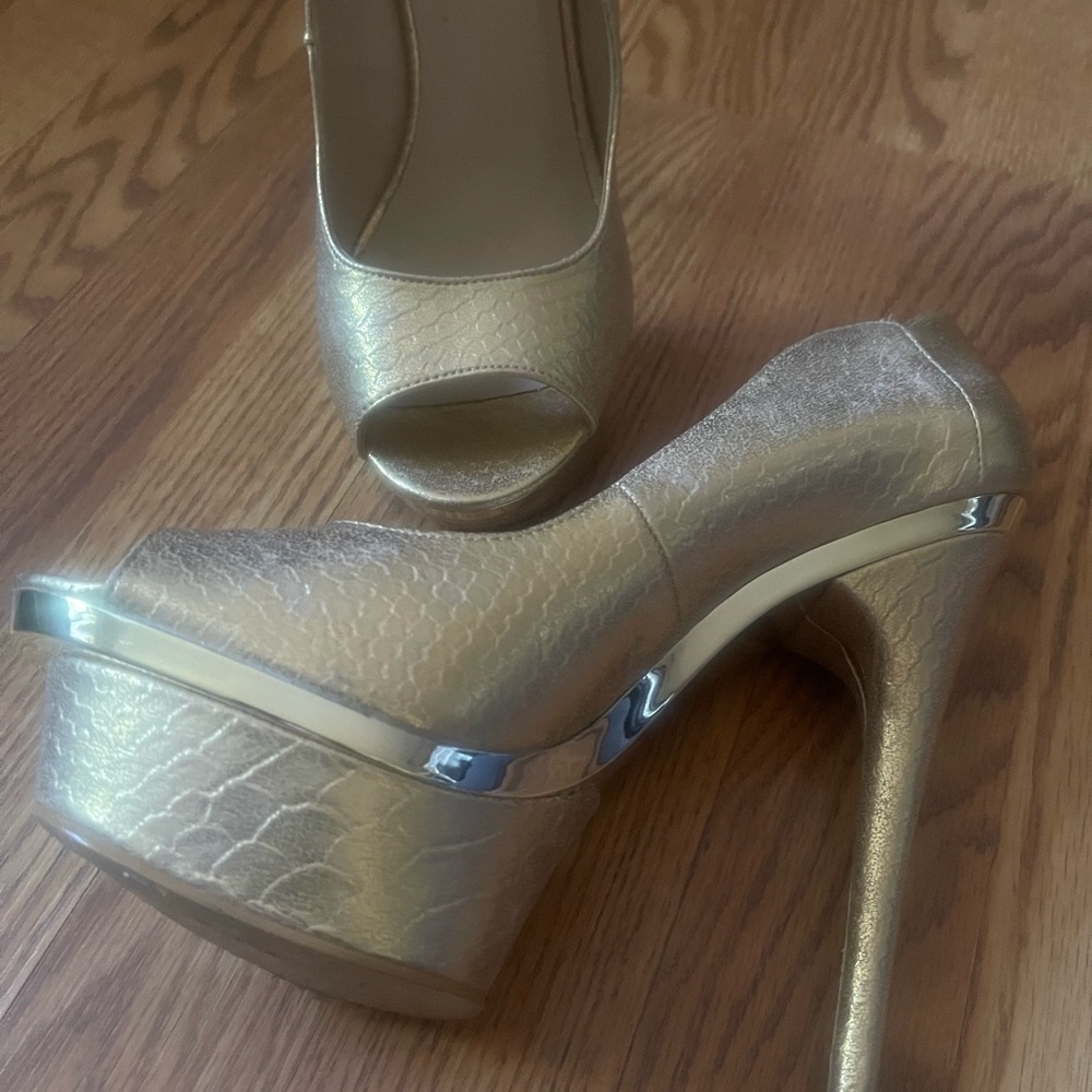 Bebe Gold High Heel Peep-Toe Pumps - Picture 2 of 8
